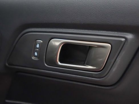 Used 2021 Ford Mustang Shelby GT500 w/ Technology Package image 15