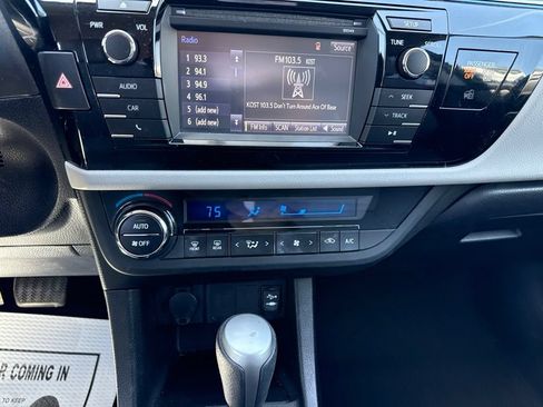 Used 2014 Toyota Corolla LE w/ Protection Package FWD image 11