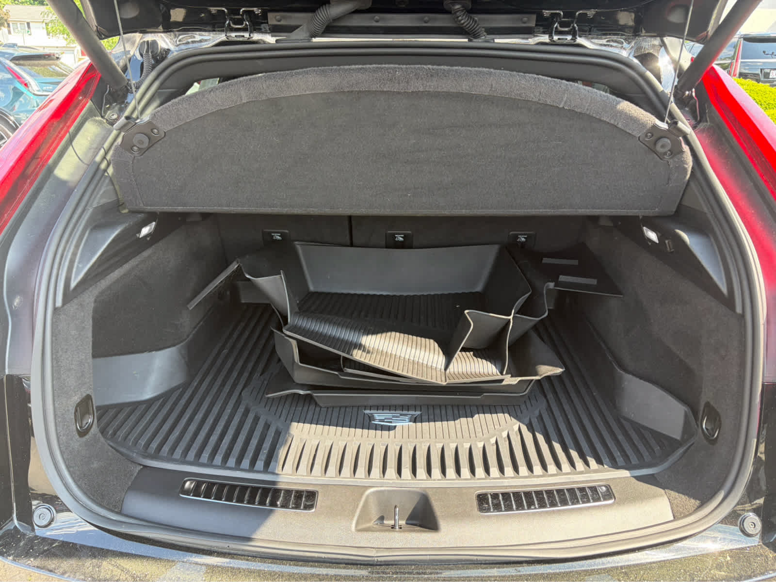 Used 2025 Cadillac XT4 Premium Luxury AWD/4WD image 9