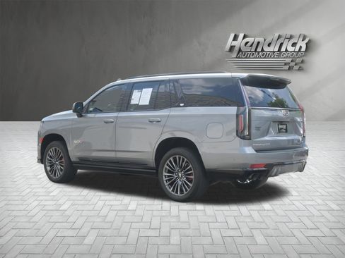 Used 2023 Cadillac Escalade V w/ Heavy-Duty Trailer Package AWD/4WD image 7