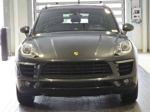 Used 2018 Porsche Macan image 8