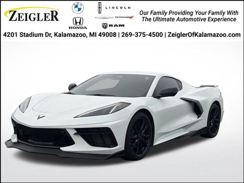 Used 2024 Chevrolet Corvette Stingray Preferred Cpe w/ Battery Protection Package RWD image 1