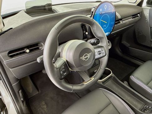 Used 2025 MINI Cooper S FWD image 4