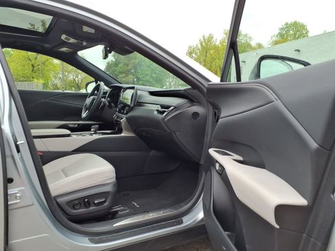 Used 2024 Lexus RX 350 Premium w/ Cold Area Package AWD/4WD image 13