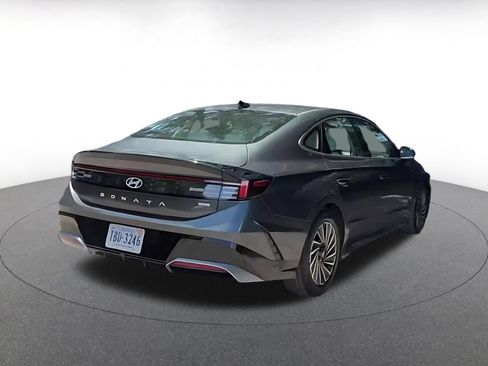 Used 2025 Hyundai Sonata SEL FWD image 12