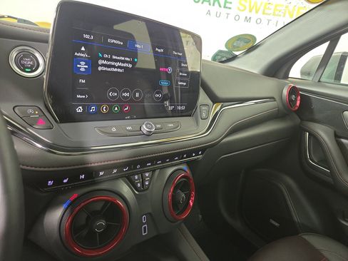 Certified 2023 Chevrolet Blazer RS w/ Driver Confidence II Package image 22