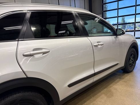 Used 2019 Kia Niro EX Premium w/ Sunroof Package FWD image 58