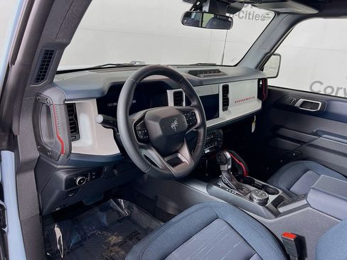 New 2025 Ford Bronco Heritage Edition image 3