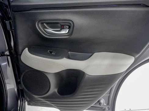 Certified 2026 Honda HR-V LX image 31