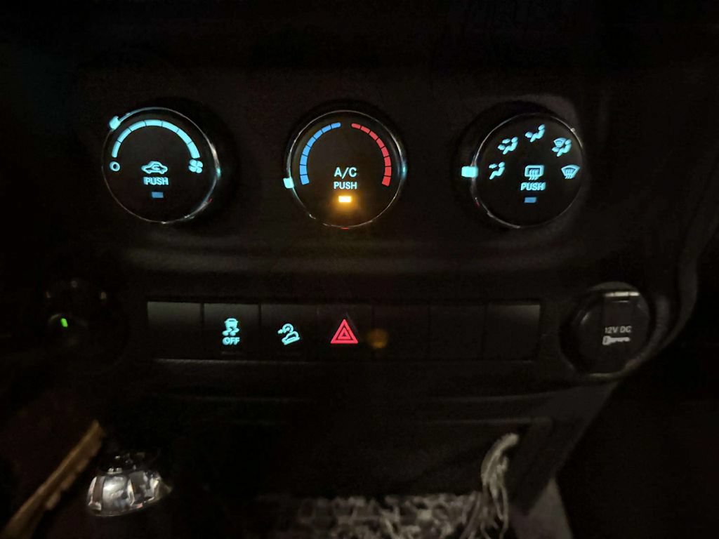 Used 2011 Jeep Wrangler Unlimited Sport AWD/4WD image 34