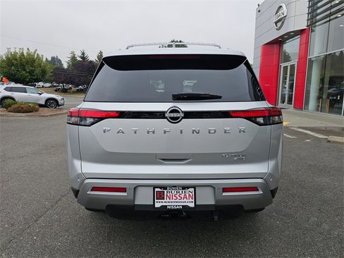 New 2025 Nissan Pathfinder Platinum w/ Cargo Package image 4