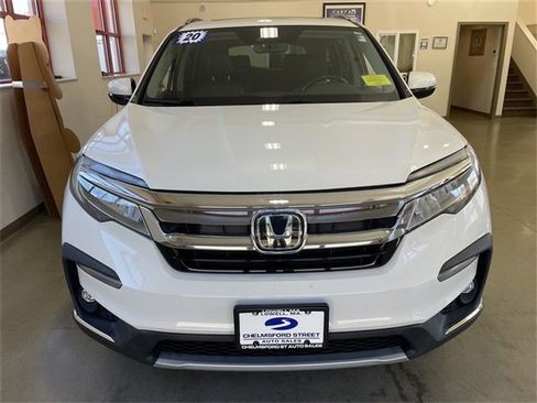 Used 2020 Honda Pilot Touring image 3