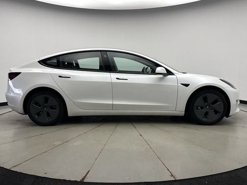 Used 2023 Tesla Model 3 Standard Range RWD image 6