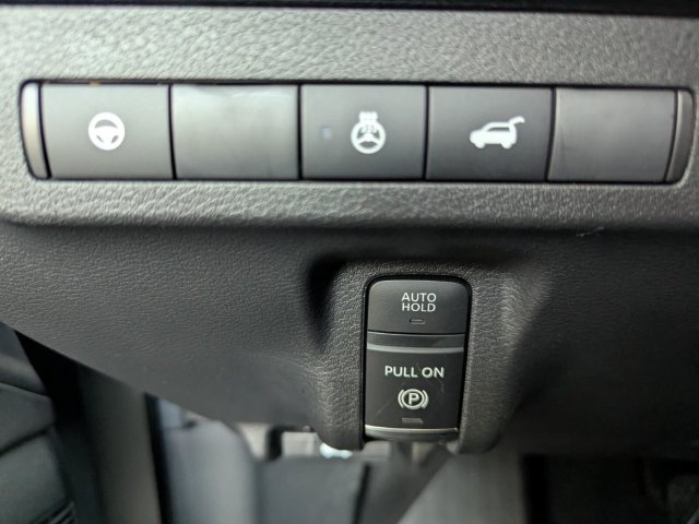 Used 2025 Nissan Murano SL AWD/4WD image 13