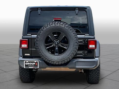 Used 2022 Jeep Wrangler Unlimited Sport AWD/4WD image 5