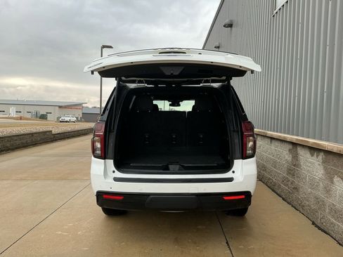 Used 2023 Chevrolet Tahoe Z71 w/ Luxury Package image 23