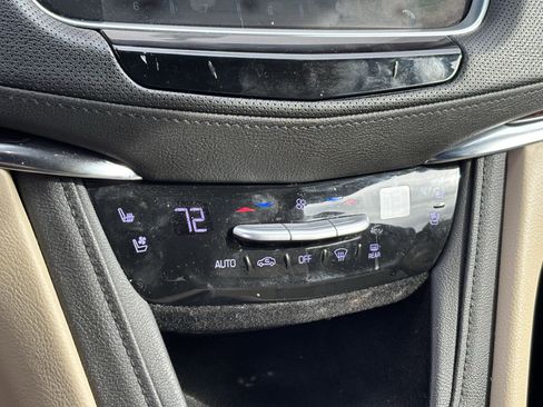 Used 2018 Cadillac XT5 Premium Luxury image 29