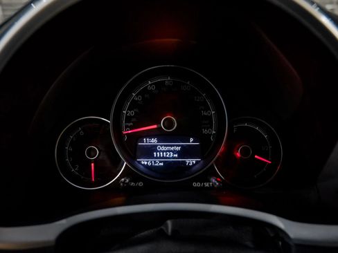 Used 2018 Volkswagen Beetle 2.0T SE FWD image 17