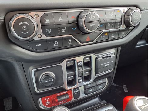 New 2026 Jeep Gladiator Mojave AWD/4WD image 14