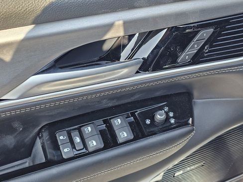 New 2026 Jeep Grand Wagoneer Limited image 15