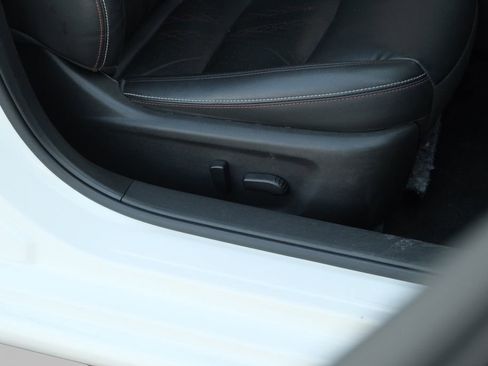 Used 2023 Nissan Altima 2.0 SR FWD image 30