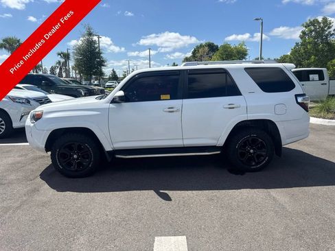 Used 2016 Toyota 4Runner SR5 RWD image 2