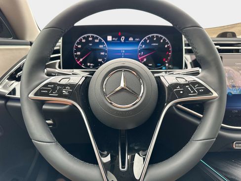 New 2026 Mercedes-Benz E 450 E 450 4MATIC Sedan image 27