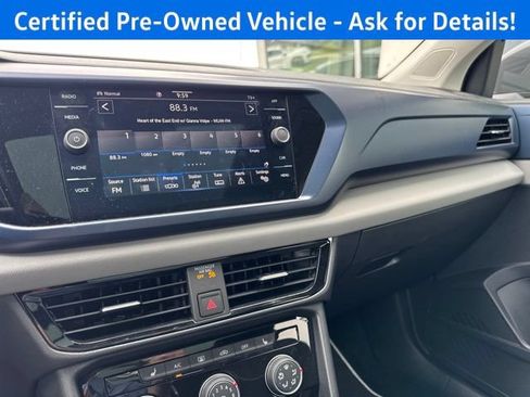 Used 2023 Volkswagen Taos SE w/ Panoramic Sunroof Package AWD/4WD image 12