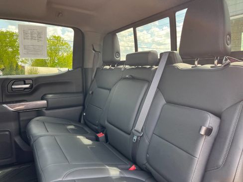 Used 2019 Chevrolet Silverado 1500 LTZ w/ LTZ Premium Package AWD/4WD image 18