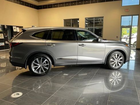 Certified 2026 Acura MDX SH-AWD w/ Technology Package image 6