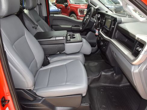 Certified 2025 Ford F350 XL w/ XL Chrome Package RWD image 17