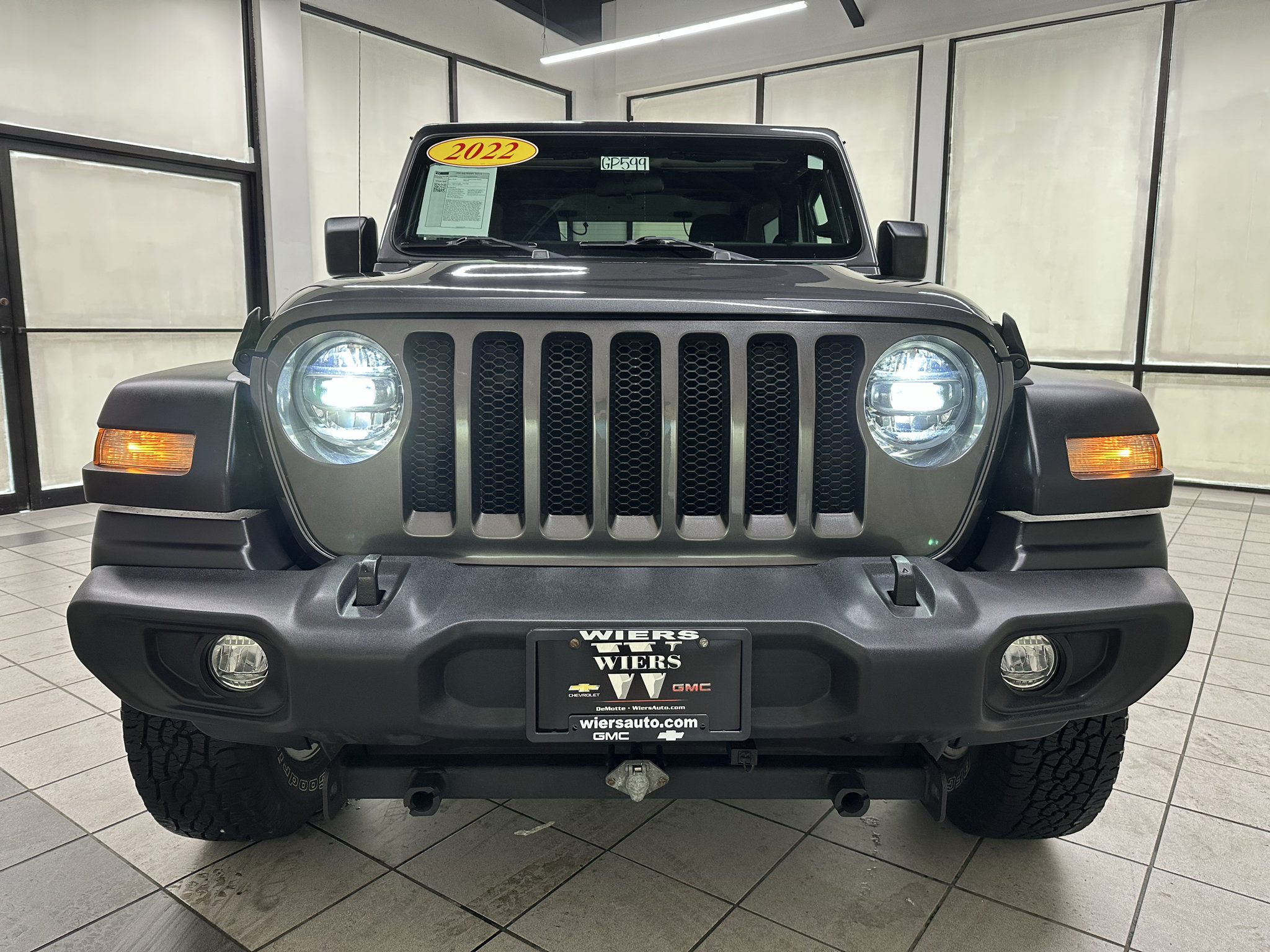 Used 2022 Jeep Wrangler Sport AWD/4WD image 9
