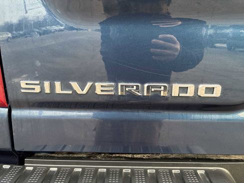 Used 2023 Chevrolet Silverado 2500 High Country w/ Z71 Off-Road Package image 33