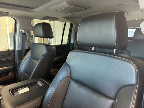 Used 2018 GMC Yukon XL SLT w/ Open Road Package image 15