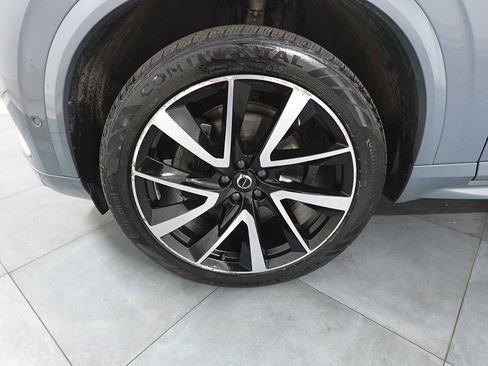 Used 2023 Volvo XC90 B6 Plus image 30