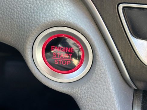 Used 2019 Honda Accord LX image 32