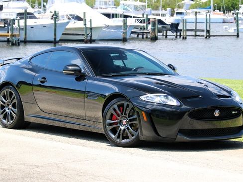 Used 2015 Jaguar XKR R-S RWD image 4