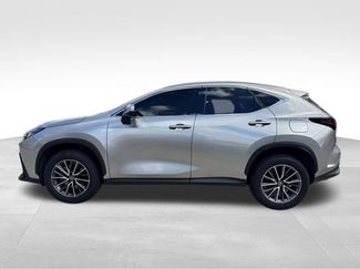 Used 2023 Lexus NX 250 FWD w/ Towing Package (2000 Lbs) video 2