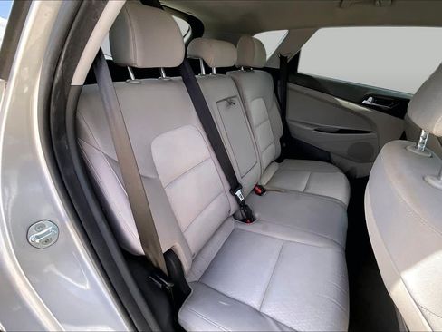 Used 2016 Hyundai Tucson SE w/ Option Group 02 AWD/4WD image 18