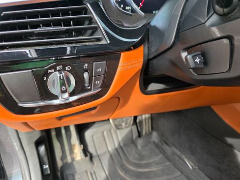 Used 2018 BMW M5 image 18