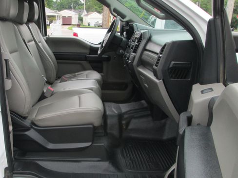 Used 2019 Ford F250 XL w/ Power Equipment Group AWD/4WD image 12