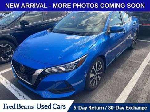 Used 2023 Nissan Sentra SV w/ SV Premium Package image 3