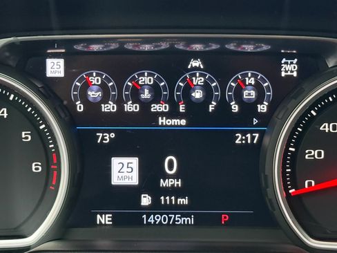 Used 2021 Chevrolet Suburban High Country AWD/4WD image 14