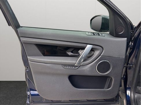 Used 2020 Land Rover Discovery Sport SE AWD/4WD image 21