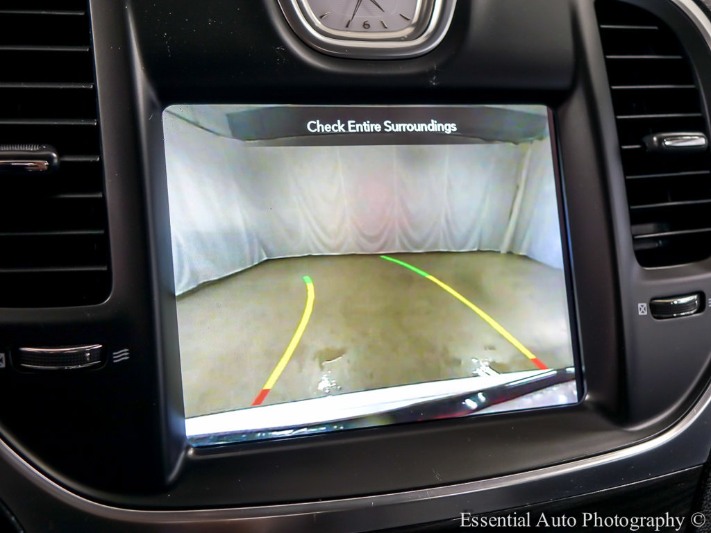 Used 2021 Chrysler 300 Touring w/ Sport Appearance Package AWD/4WD image 15