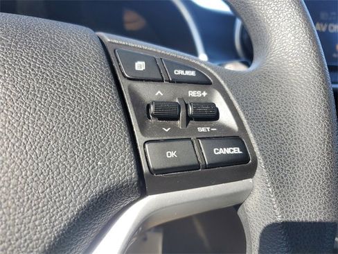 Used 2020 Hyundai Tucson SE image 19