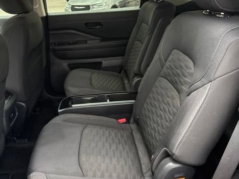 Used 2025 Nissan Pathfinder SV w/ SV Premium Package AWD/4WD image 20