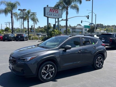 Used 2025 Subaru Crosstrek 2.0i Premium image 1