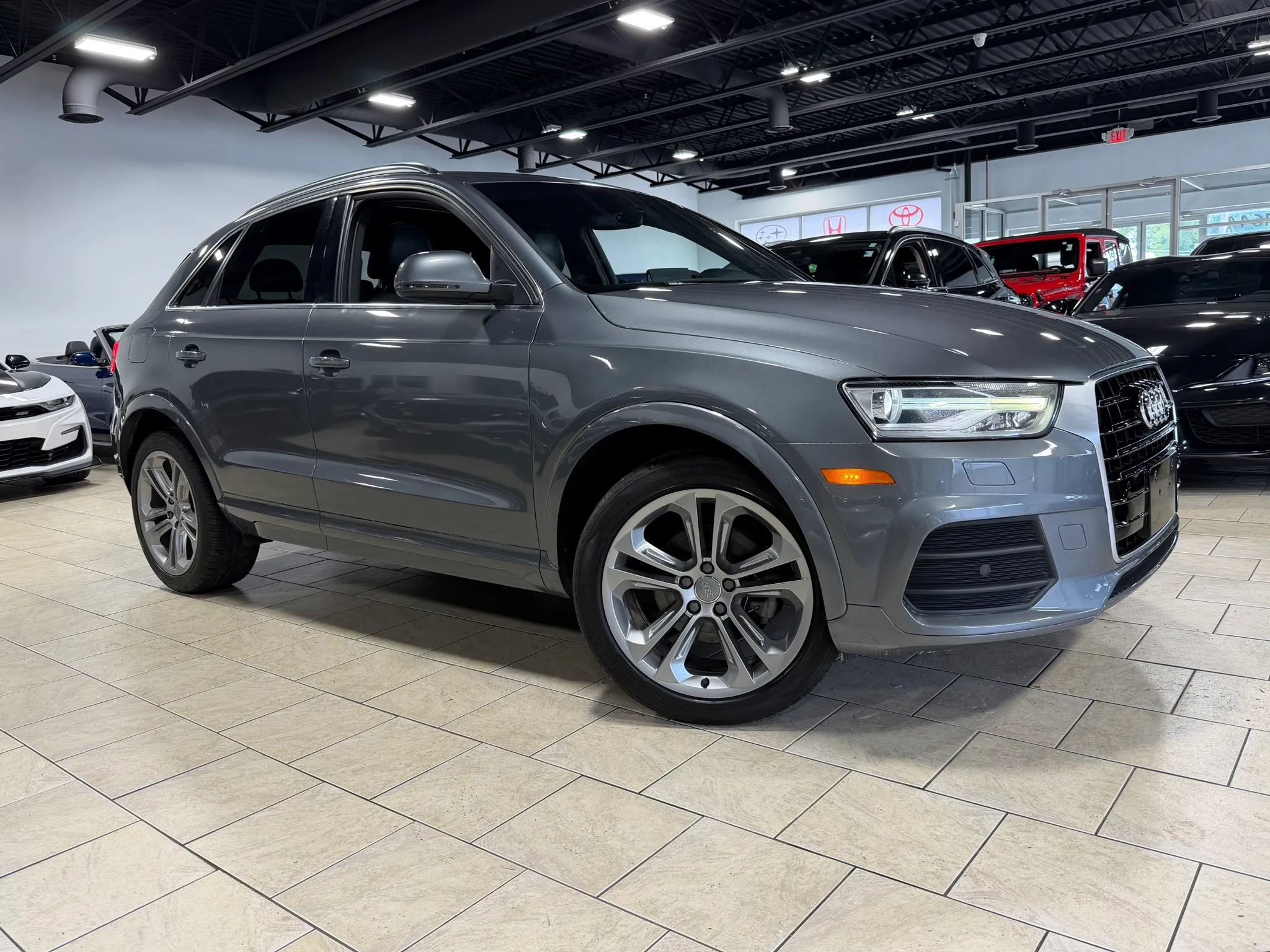 Used 2017 Audi Q3 2.0T Premium Plus w/ Premium Plus Package AWD/4WD image 1