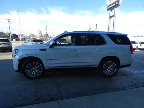 Used 2021 GMC Yukon Denali w/ Denali Ultimate Package image 10